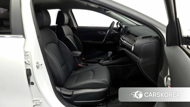 Kia Come New K3 id 4304746 из Кореи 18
