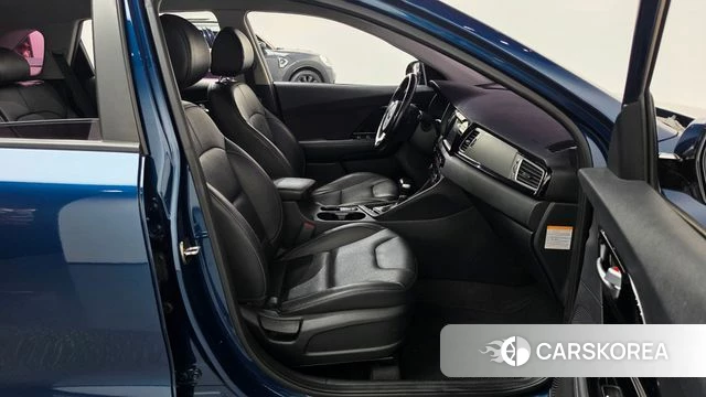 Kia Niro id 4684575 из Кореи 18