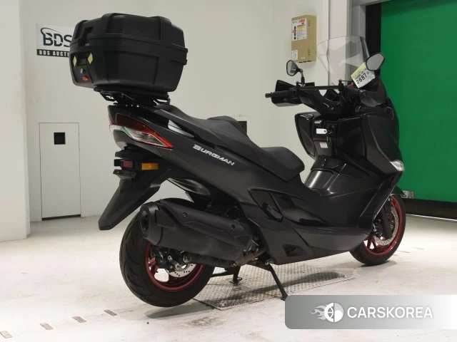 Проданный Suzuki BURGMAN 400 2018 из Японии, фото 2