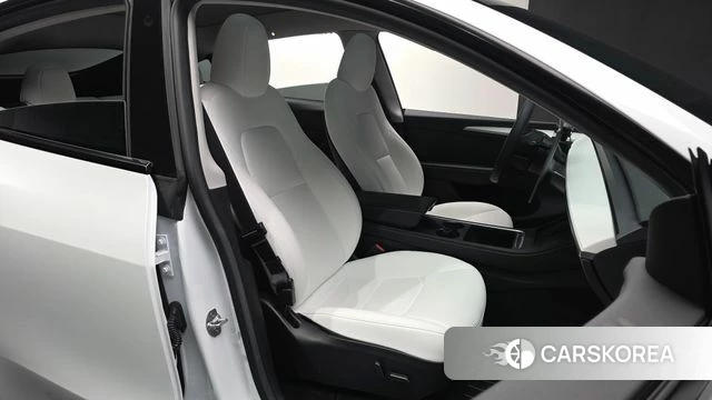 Tesla Model Y id 4701241 из Кореи 18