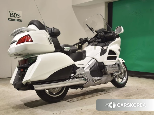 Проданный Honda GL1800 2013 из Японии