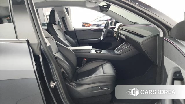 Tesla Model Y id 4302051 из Кореи 18