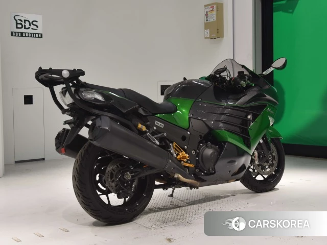 Проданный Kawasaki ZX-14R NINJA ABS 2018 из Японии, фото 2
