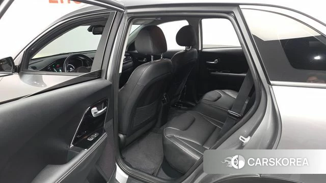 Kia Niro EV id 4383121 из Кореи 18