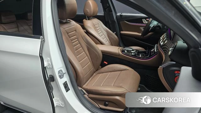 Mercedes-Benz E-Class W213 id 4620628 из Кореи 18