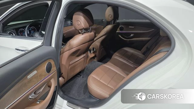Mercedes-Benz E-Class W213 id 4637168 из Кореи 18