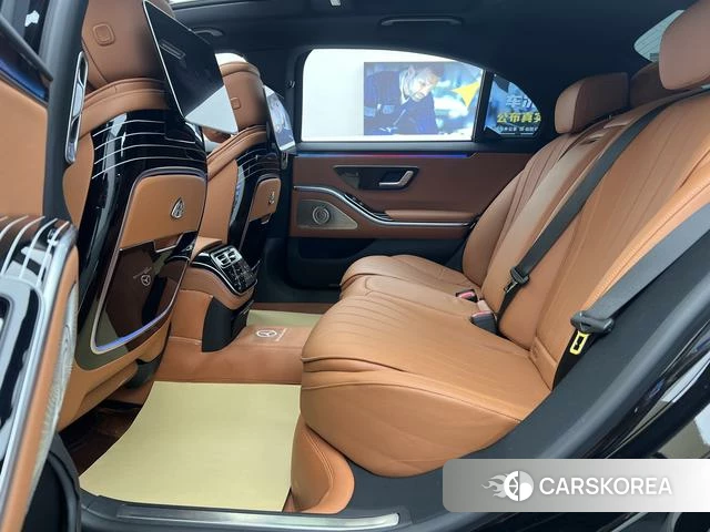 Mercedes-Benz S-class id 4368312 из Китая 18