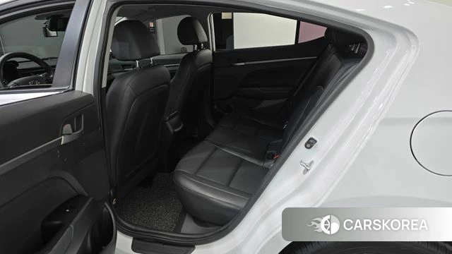Hyundai Avante AD id 4459524 из Кореи 18