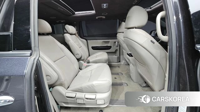 Kia The New Carnival id 4557932 из Кореи 18