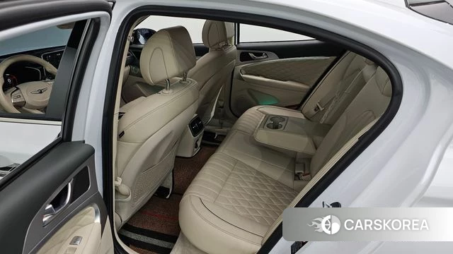 Genesis G70 id 4356692 из Кореи 18