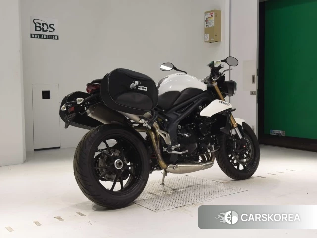 Проданный Triumph SPEED TRIPLE 2013 из Японии, фото 2
