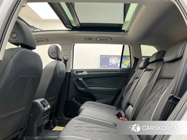 Volkswagen Tiguan L id 4257854 из Китая 18