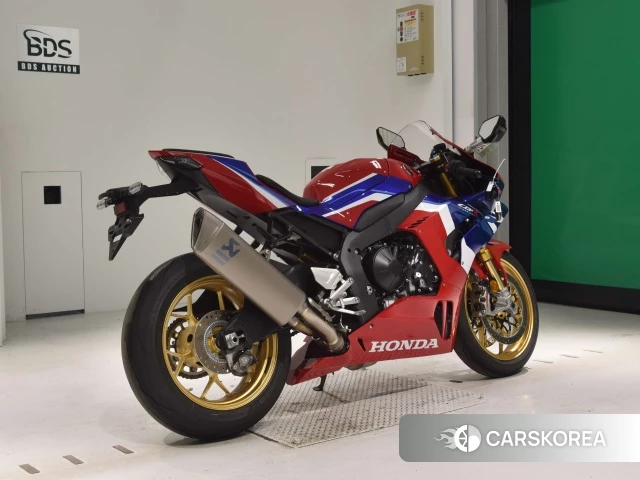 Проданный Honda CBR1000RR-R FIREBLADE SP 2023 из Японии, фото 2