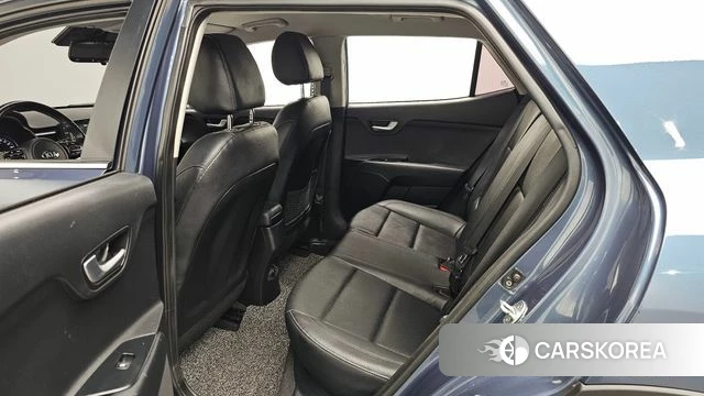 Kia Stonic id 4574414 из Кореи 18