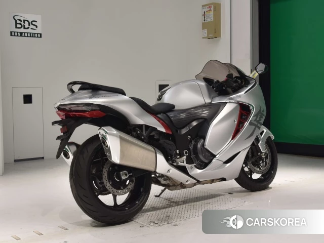 Проданный Suzuki GSX1300R HAYABUSA 2022 из Японии, фото 2