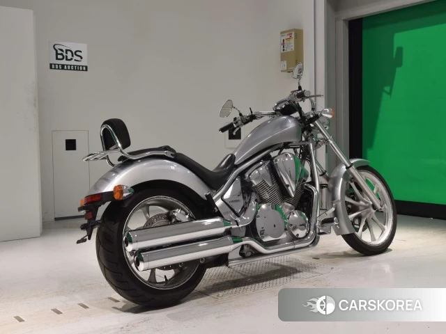 Проданный Honda VT1300CX 2010 из Японии, фото 2