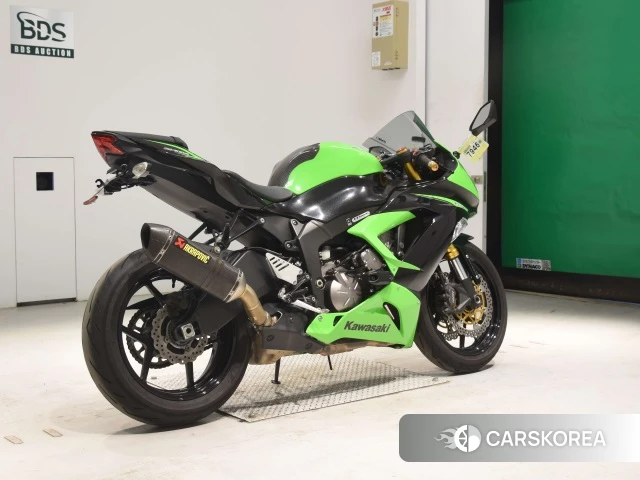 Проданный Kawasaki ZX-6R NINJA ABS 2013 из Японии, фото 2