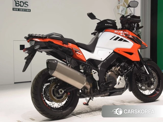Проданный Suzuki V-STROM 1050XT 2021 из Японии, фото 2