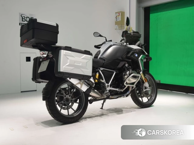 Проданный BMW R1250GS 2021 из Японии, фото 2