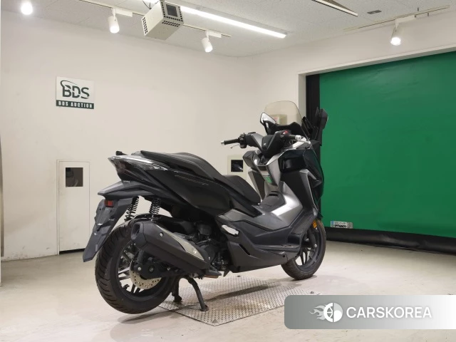 Проданный Honda FORZA 2018 из Японии, фото 2