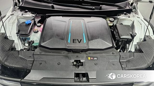 Hyundai Ionic 5 id 4194475 из Кореи 18