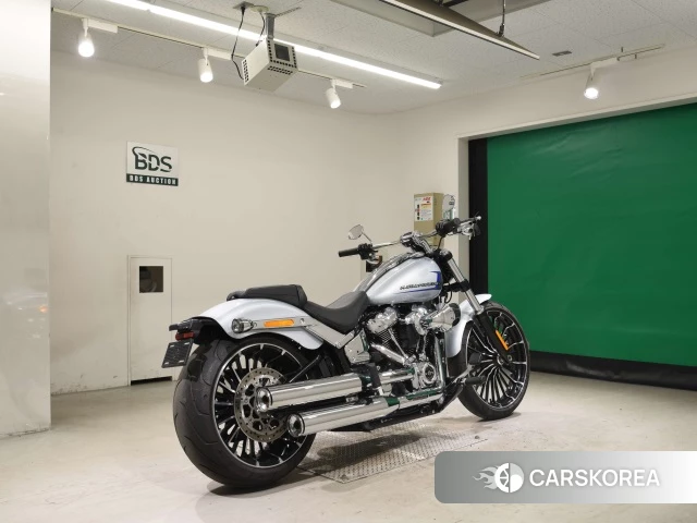 Проданный Harley-Davidson Softail Breakout FXBR 1920 2023 из Японии, фото 2