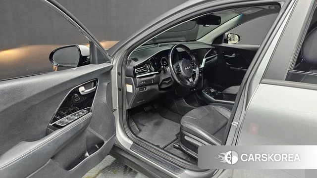 Kia Niro EV id 4906225 из Кореи 18