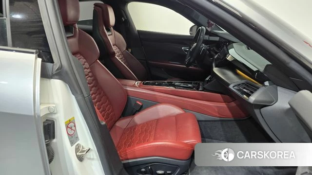 Audi e-Tron GT id 4688038 из Кореи 18