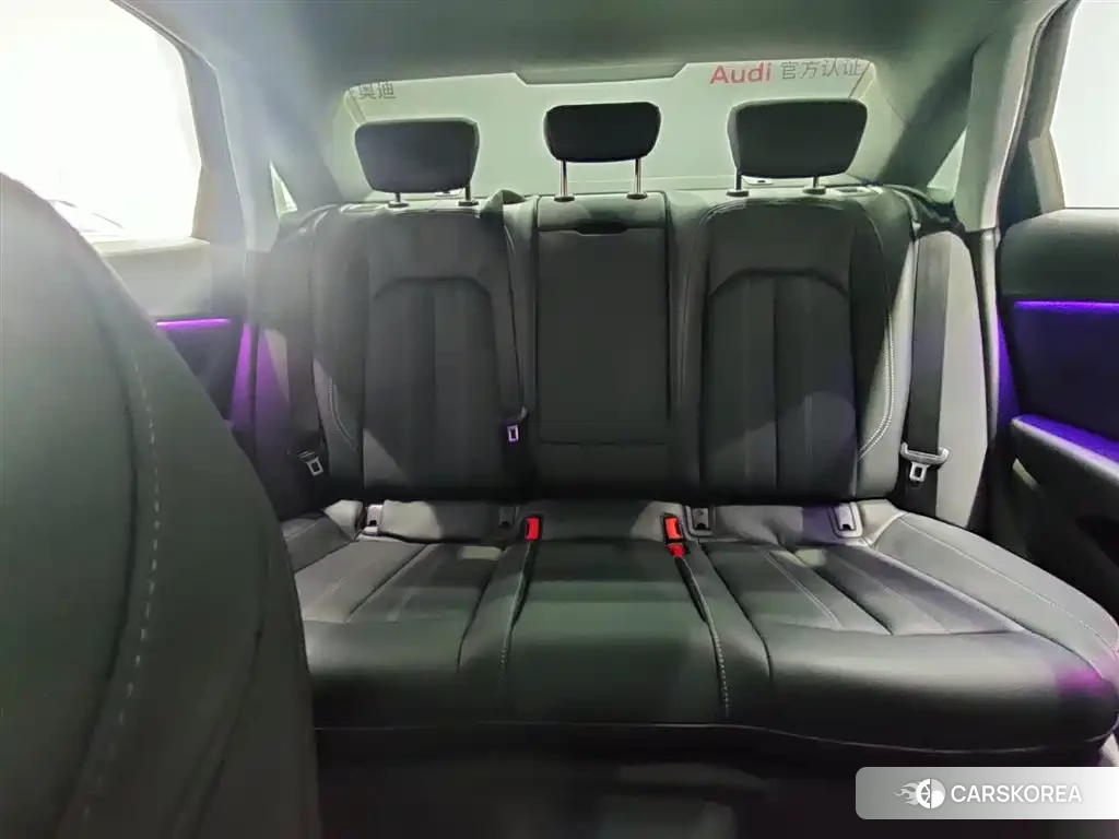 Audi A4L id 4539184 из Китая 18