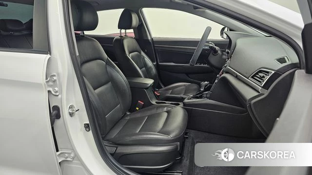 Hyundai Avante AD id 4568595 из Кореи 18