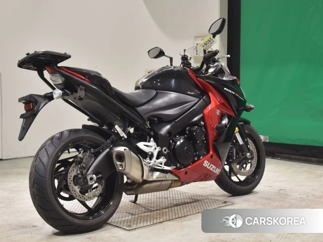 Проданный Suzuki GSX-S1000F 2015 из Японии