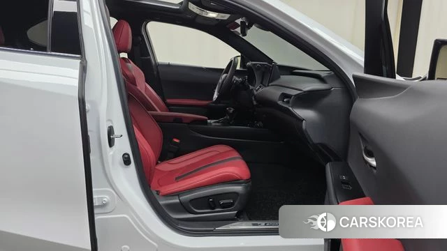 Lexus UX250h id 4618133 из Кореи 18