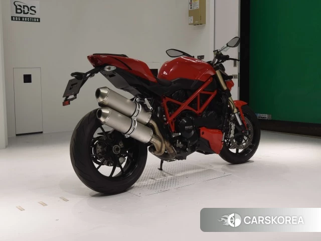 Проданный Ducati STREETFIGHTER 848 2013 из Японии, фото 2