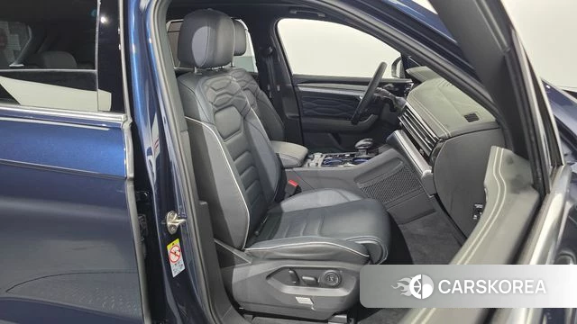 Volkswagen Touareg 3rd generation id 4879882 из Кореи 18