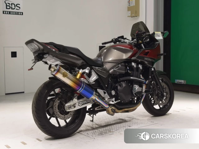 Проданный Honda CB1300SF BOLDOR ABS 2017 из Японии, фото 2