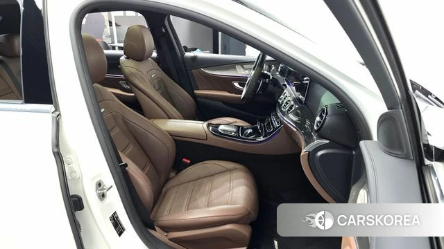 Mercedes-Benz E-Class W213 id 4676602 из Кореи 18