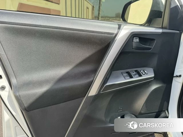 Toyota RAV4 Rongfang id 4208632 из Китая 18