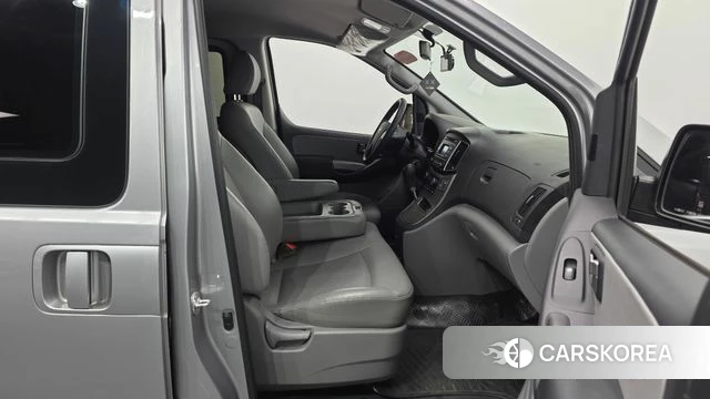 Hyundai The New Grand Starex id 4232311 из Кореи 18