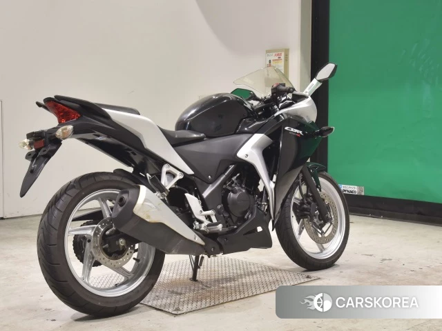 Проданный Honda CBR250R 2011 из Японии