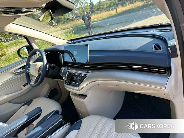 Roewe iMAX8 id 4253483 из Китая 18