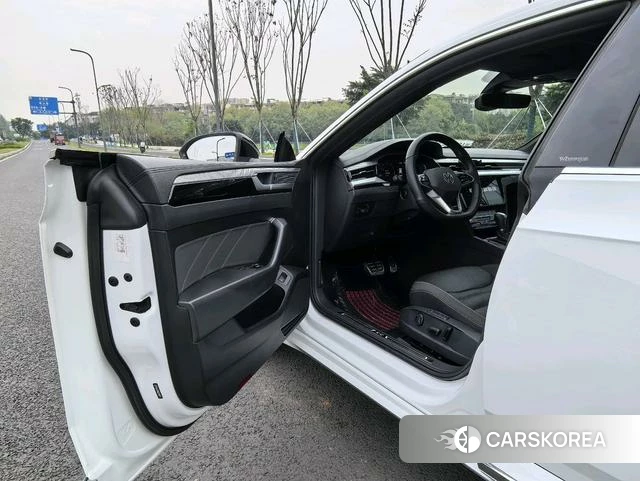 Volkswagen CC id 4277569 из Китая 18