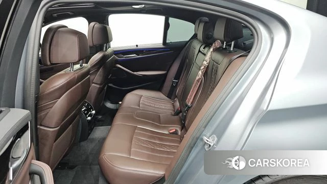 BMW 5 Series (G30) id 4540951 из Кореи 18