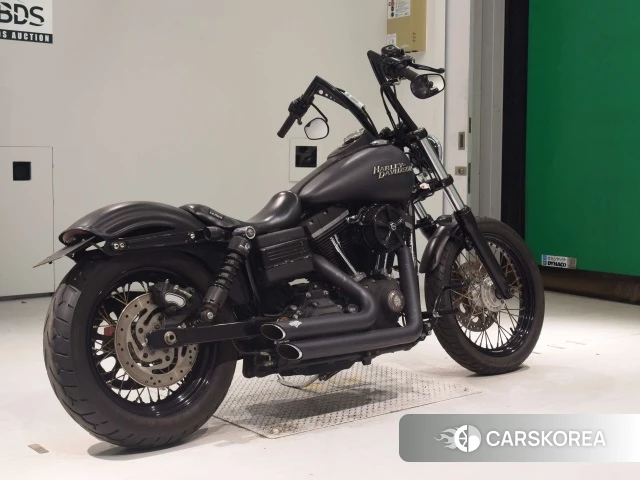 Проданный Harley-Davidson Dyna Street Bob FXDB1580 2011 из Японии, фото 2