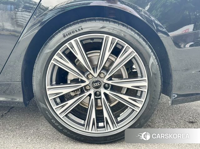 Audi A6L id 4290646 из Китая 18