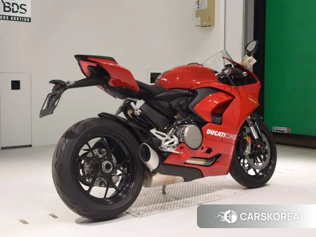 Проданный Ducati PANIGALE V2 2020 из Японии, фото 2
