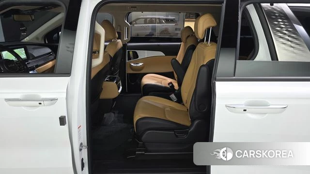 Kia Carnival 4th generation id 4230512 из Кореи 18