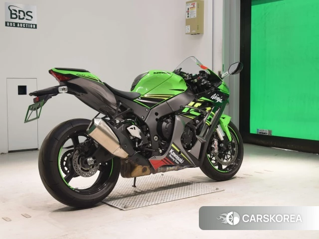 Проданный Kawasaki ZX-10R NINJA ABS 2019 из Японии, фото 2