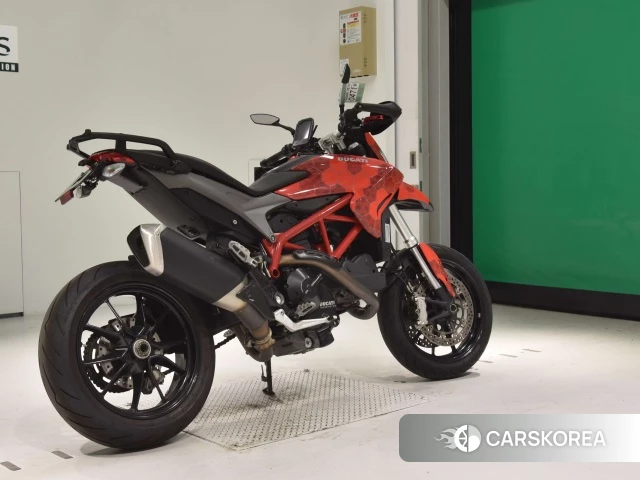 Проданный Ducati HYPERMOTARD 820 2014 из Японии, фото 2
