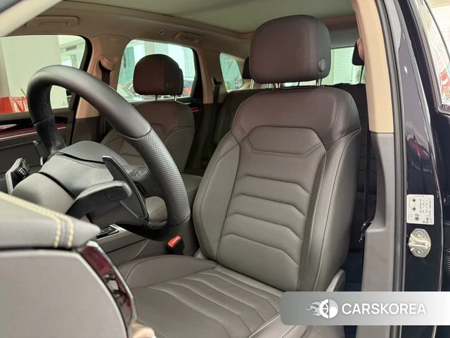 Volkswagen Touareg id 4329156 из Китая 18