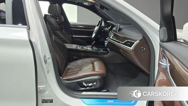 BMW 7 Series (G11) id 4225151 из Кореи 18